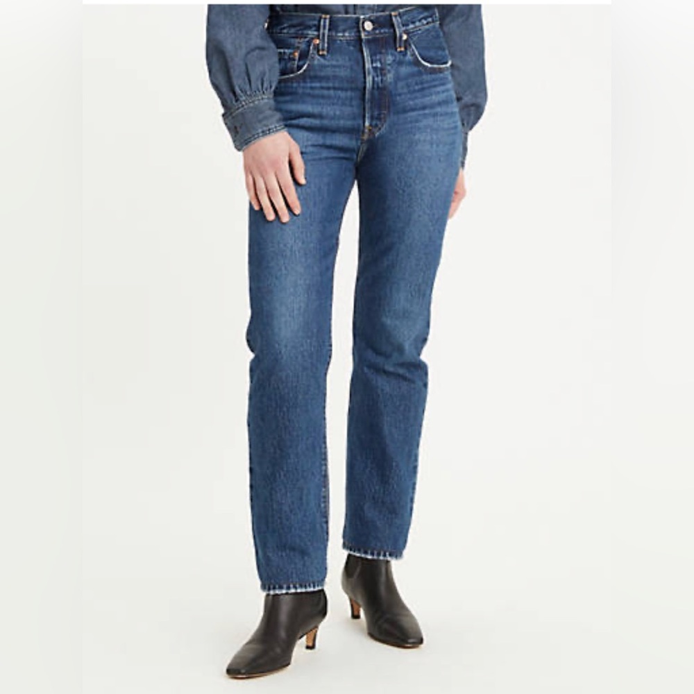 Levi’s 501 dark blue denim jeans size W29 L30
